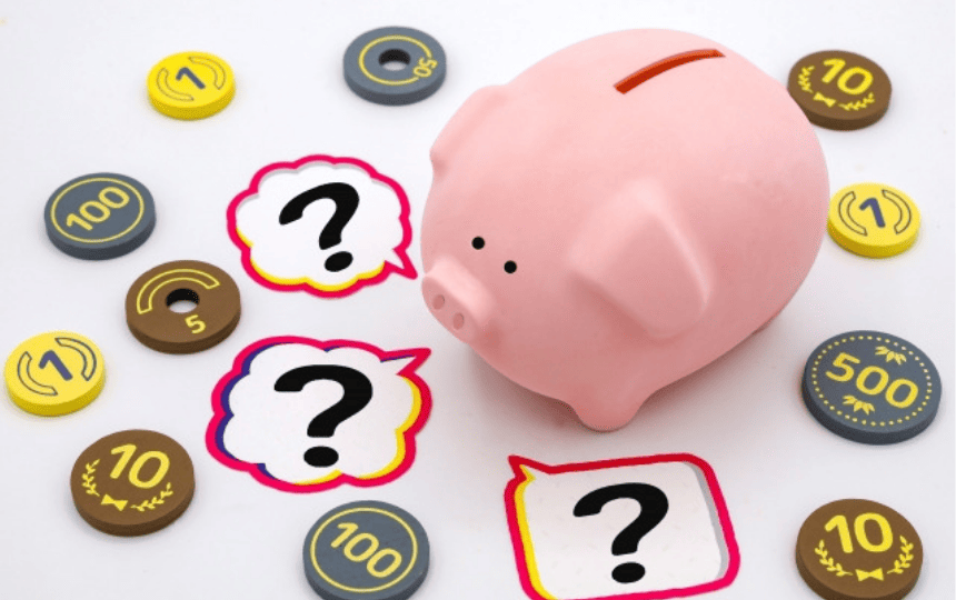 ピンクの豚の貯金箱